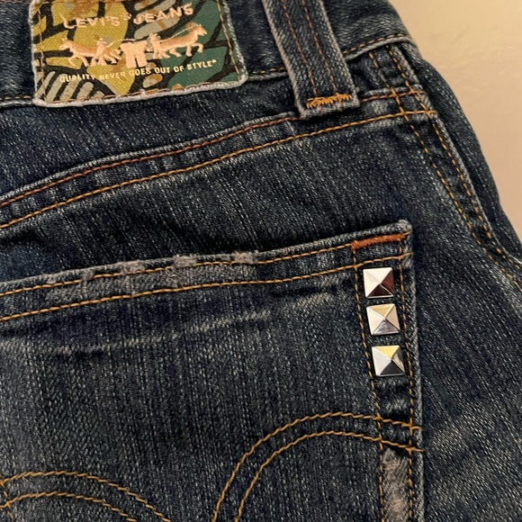 Levi’s jeans in size 7 M - Picture 4 of 15